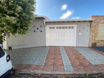 Alugar Casa / Padrão em Ribeirão Preto. apenas R$ 1.600,00