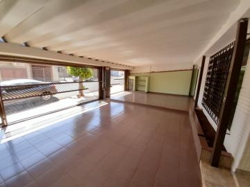 Alugar Casa / Padrão em Ribeirão Preto. apenas R$ 2.400,00