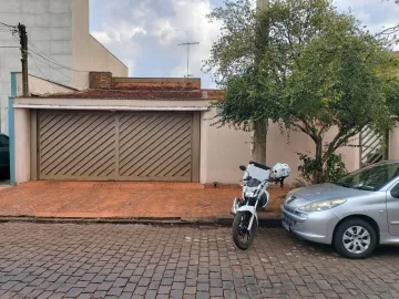 Alugar Casa / Padrão em Ribeirão Preto. apenas R$ 3.000,00