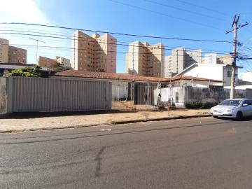 Alugar Casa / Padrão em Ribeirão Preto. apenas R$ 12.000,00