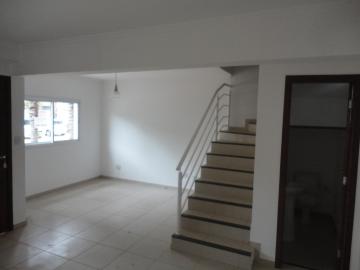 Alugar Casa / Condomínio em Ribeirão Preto. apenas R$ 1.300,00