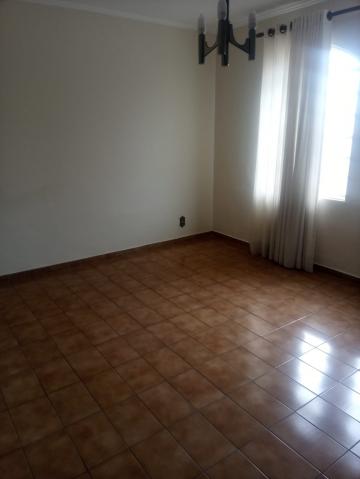 Alugar Casa / Padrão em Ribeirão Preto. apenas R$ 2.000,00