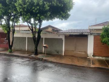 Alugar Casa / Padrão em Ribeirão Preto. apenas R$ 310.000,00