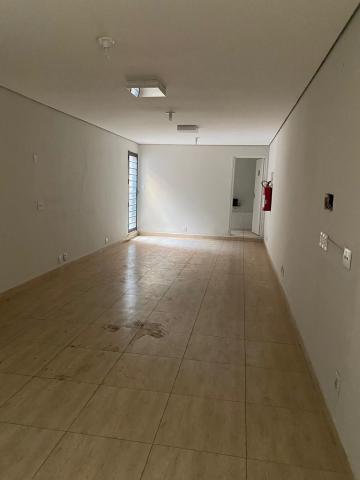 Alugar Comercial / Sala em Ribeirão Preto. apenas R$ 2.050,00