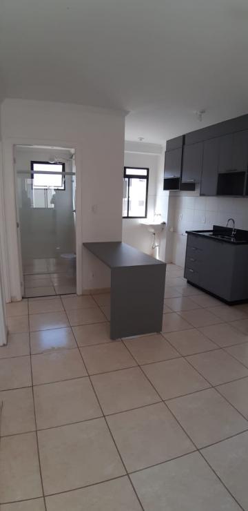 Alugar Apartamento / Padrão em Ribeirão Preto. apenas R$ 465,00