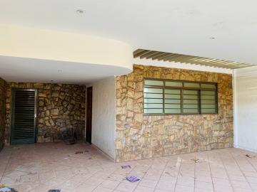 Alugar Casa / Padrão em Ribeirão Preto. apenas R$ 2.100,00