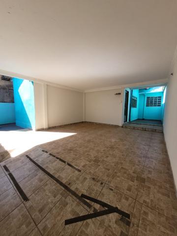 Alugar Casa / Padrão em Ribeirão Preto. apenas R$ 230.000,00