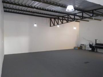 Alugar Comercial / Salão em Ribeirão Preto. apenas R$ 2.000,00