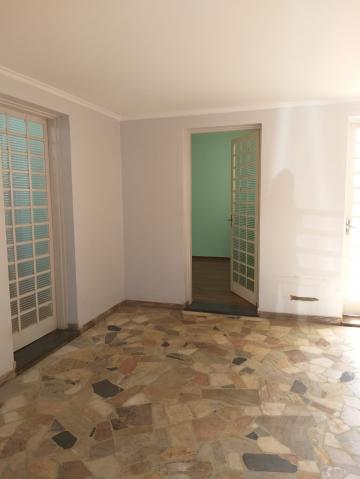 Alugar Casa / Padrão em Ribeirão Preto. apenas R$ 4.900,00