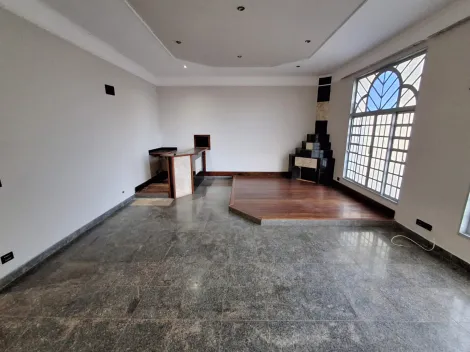 Alugar Casa / Padrão em Ribeirão Preto. apenas R$ 5.600,00
