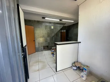 Alugar Comercial / Salão em Ribeirão Preto. apenas R$ 6.000,00