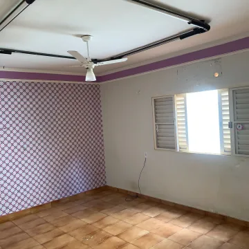 Alugar Casa / Padrão em Ribeirão Preto. apenas R$ 1.200,00