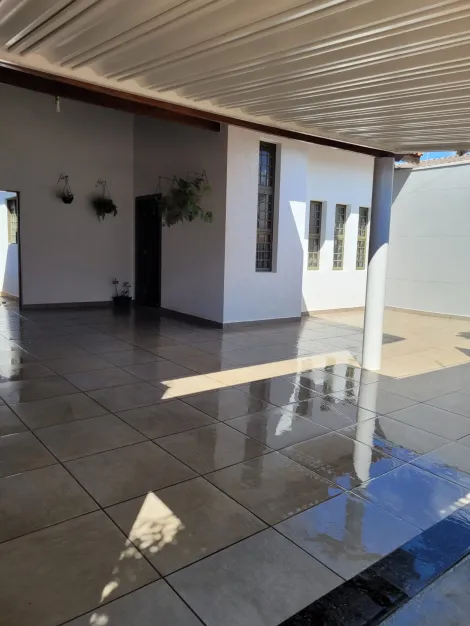 Alugar Casa / Padrão em Ribeirão Preto. apenas R$ 490.000,00