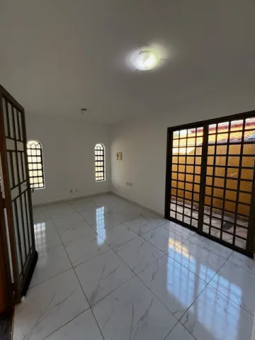 Alugar Casa / Condomínio em Ribeirão Preto. apenas R$ 1.600,00