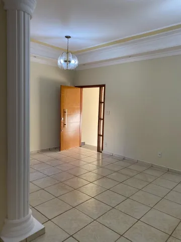 Casa padrão, Campos Elíseos, (Zona Leste), Ribeirão Preto Sp.