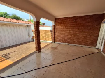 Alugar Casa / Padrão em Ribeirão Preto. apenas R$ 2.850,00