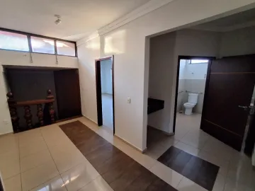Alugar Casa / Padrão em Ribeirão Preto. apenas R$ 850,00